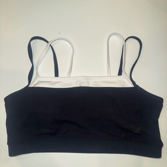 YPB studioFLEX Double-Layered Sports Bra - Size M. New W/O tags. B&W. - Picture 2 of 11